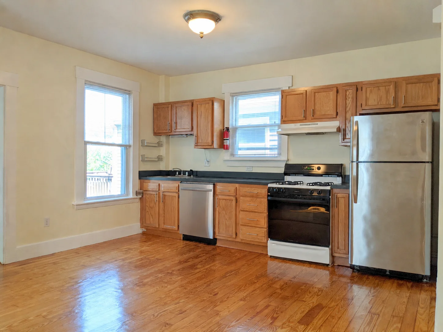 2 bed, 1 bath apartment for rent at 397 Washington St Unit 2nd, Inman Square — photo 1 of 19
