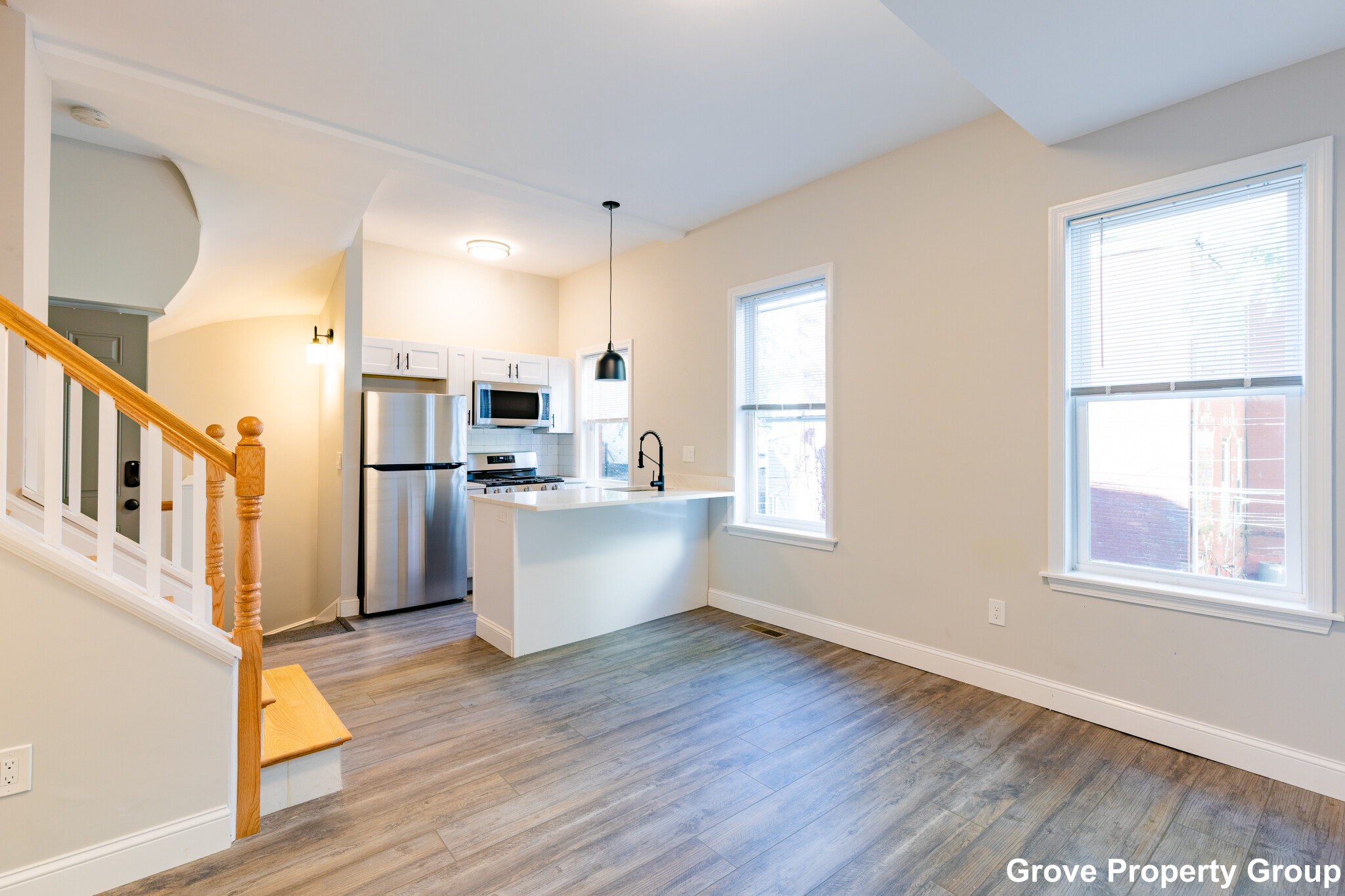 4 bed, 2 bath apartment for rent at 397 West Fourth St Unit 1, South Boston — photo 4 of 19