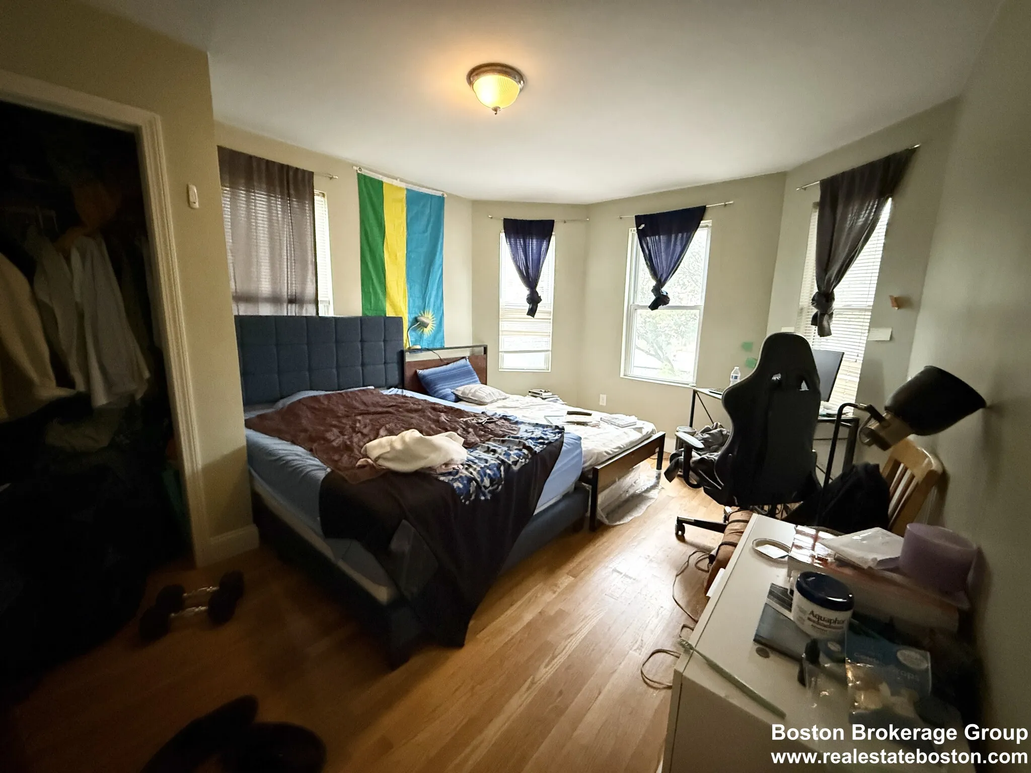 3 bed, 2 bath apartment for rent at 3977 Washington St Unit 1, Roslindale — photo 5 of 9