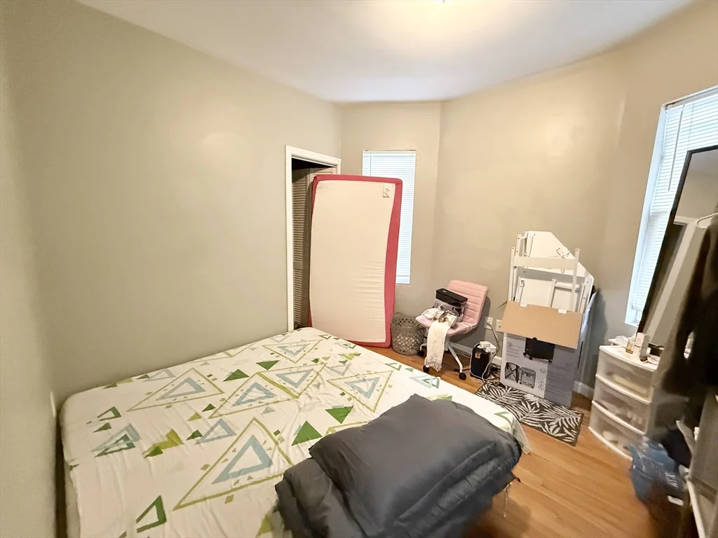 3 bed, 2 bath apartment for rent at 3977 Washington St Unit 3, Jamaica Plain — photo 9 of 11