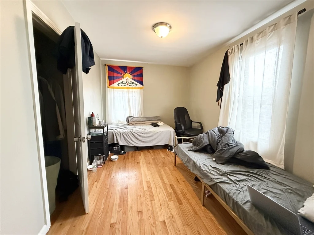 3 bed, 2 bath apartment for rent at 3977 Washington St Unit 3, Jamaica Plain — photo 4 of 11