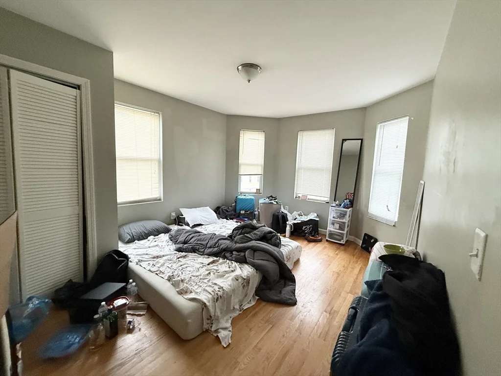3 bed, 2 bath apartment for rent at 3977 Washington St Unit 3, Jamaica Plain