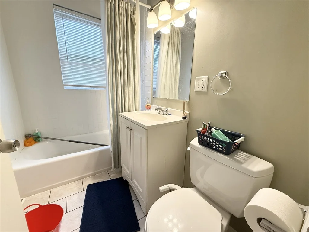3 bed, 2 bath apartment for rent at 3977 Washington St Unit 3, Jamaica Plain — photo 11 of 11