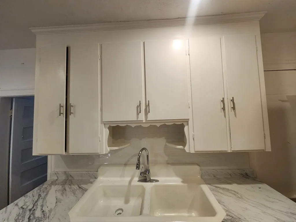 4 bed, 1 bath apartment for rent at 398-400 Spring St Unit 1, Brockton Heights — photo 12 of 13