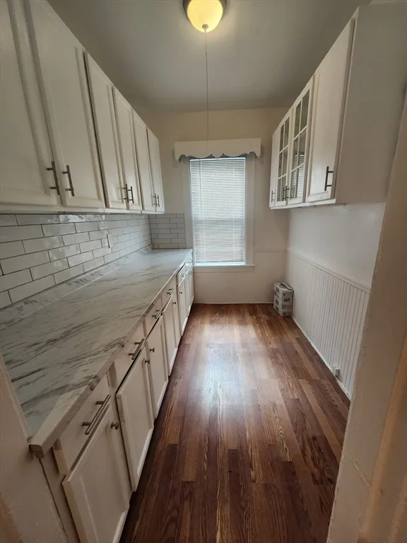 4 bed, 1 bath apartment for rent at 398-400 Spring St Unit 1, Brockton Heights — photo 5 of 13