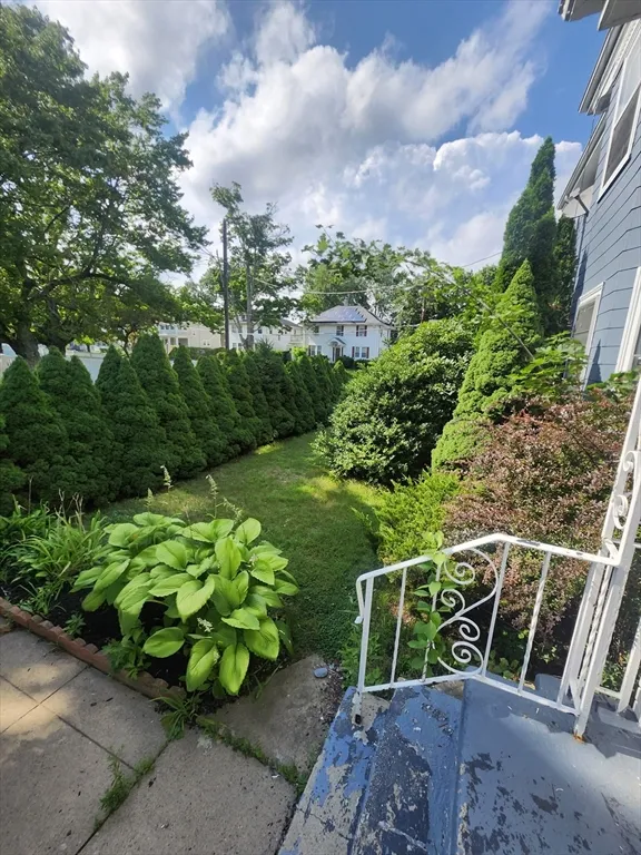 4 bed, 1 bath apartment for rent at 398-400 Spring St Unit 1, Brockton Heights — photo 13 of 13