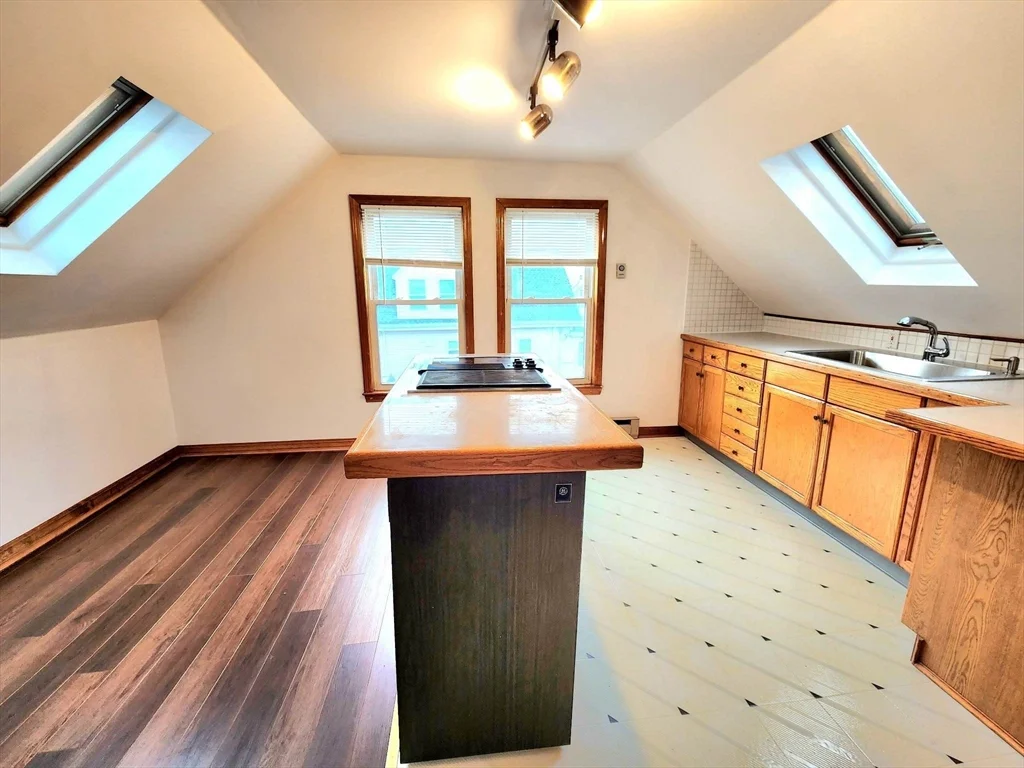 3 bed, 1 bath apartment for rent at 398 Charles St Unit 2, Malden — photo 22 of 39