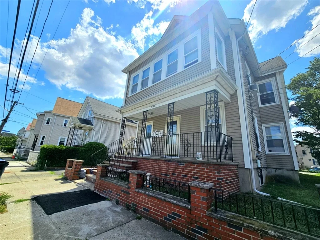3 bed, 1 bath apartment for rent at 398 Charles St Unit 2A, Malden — photo 2 of 29