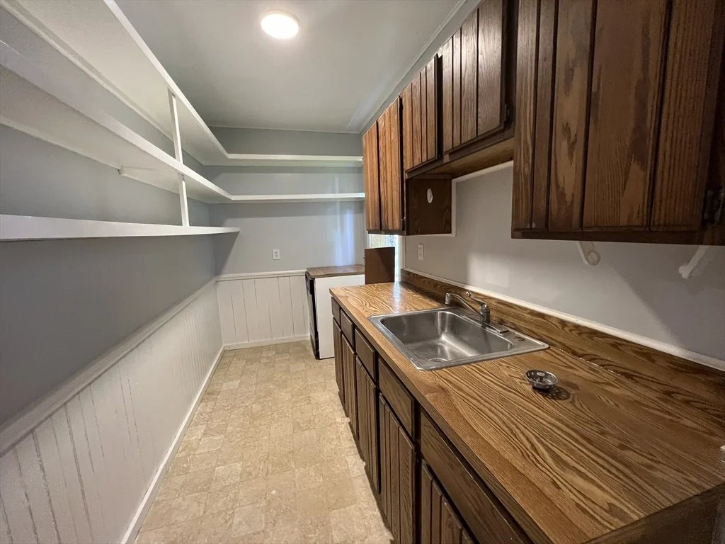 2 bed, 1 bath apartment for rent at 398 Court St Unit 1, Plymouth — photo 6 of 15