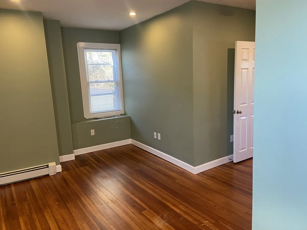 2 bed, 1 bath apartment for rent at 398 Court St Unit 3, Plymouth — photo 11 of 12