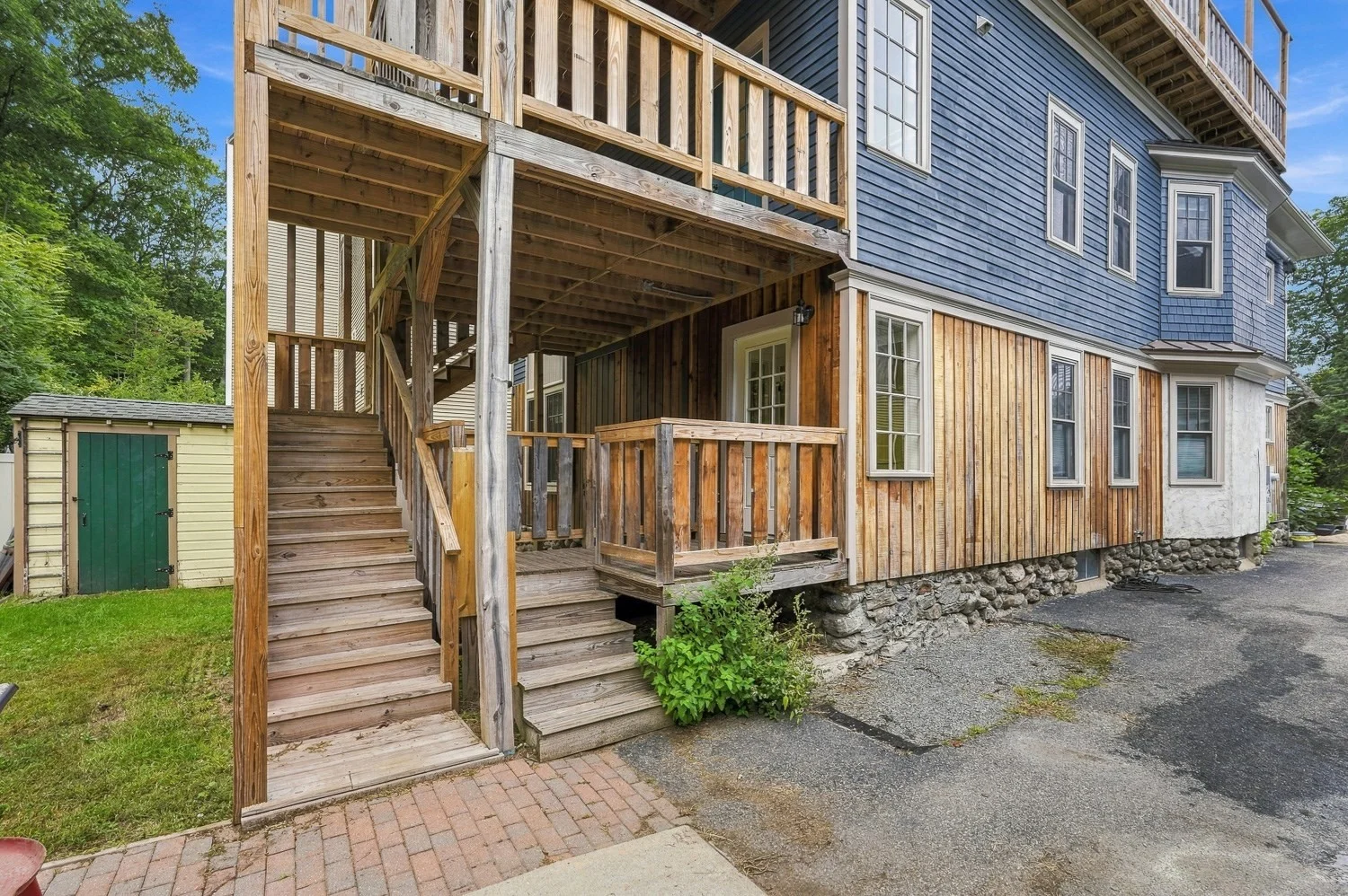 2 bed, 1 bath apartment for rent at 398 Lake Ave Unit 2, Grafton Hill — photo 3 of 42