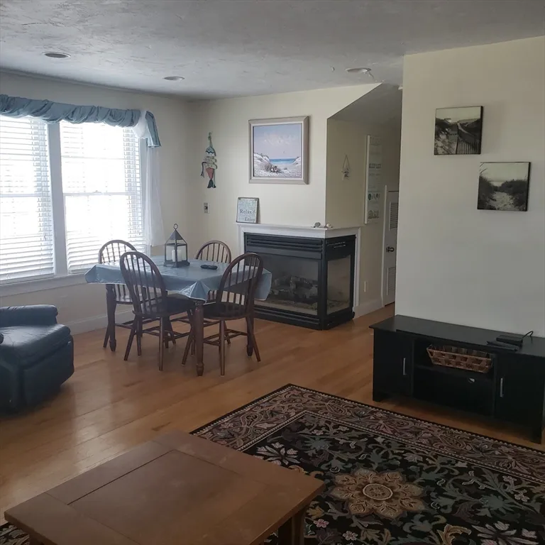 1 bed, 1 bath apartment for rent at 398 North End Unit B, Salisbury Beach — photo 2 of 13