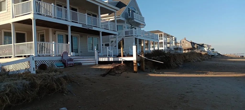 1 bed, 1 bath apartment for rent at 398 North End Unit B, Salisbury Beach — photo 10 of 13