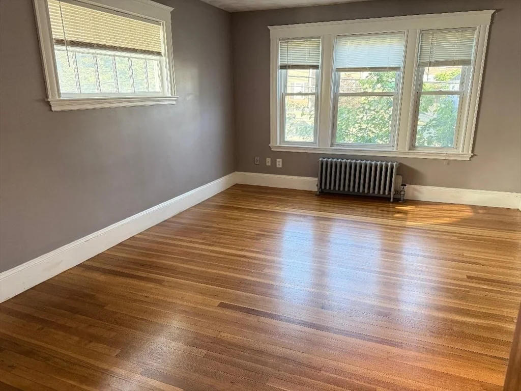 2 bed, 1 bath apartment for rent at 399-401 Beale St Unit 401, Quincy — photo 2 of 9