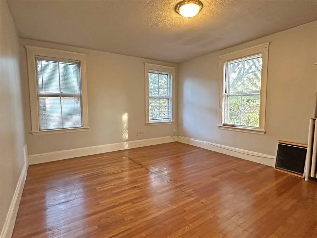 5 bed, 3 bath apartment for rent at 399 Newtonville Ave Unit 2, Newtonville — photo 12 of 24