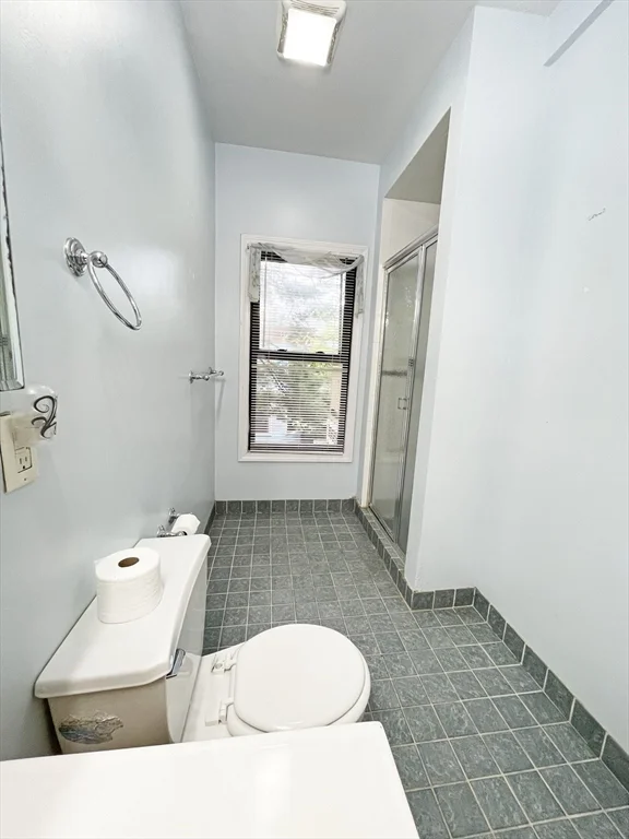 5 bed, 3 bath apartment for rent at 399 Newtonville Ave Unit 2, Newtonville — photo 22 of 24