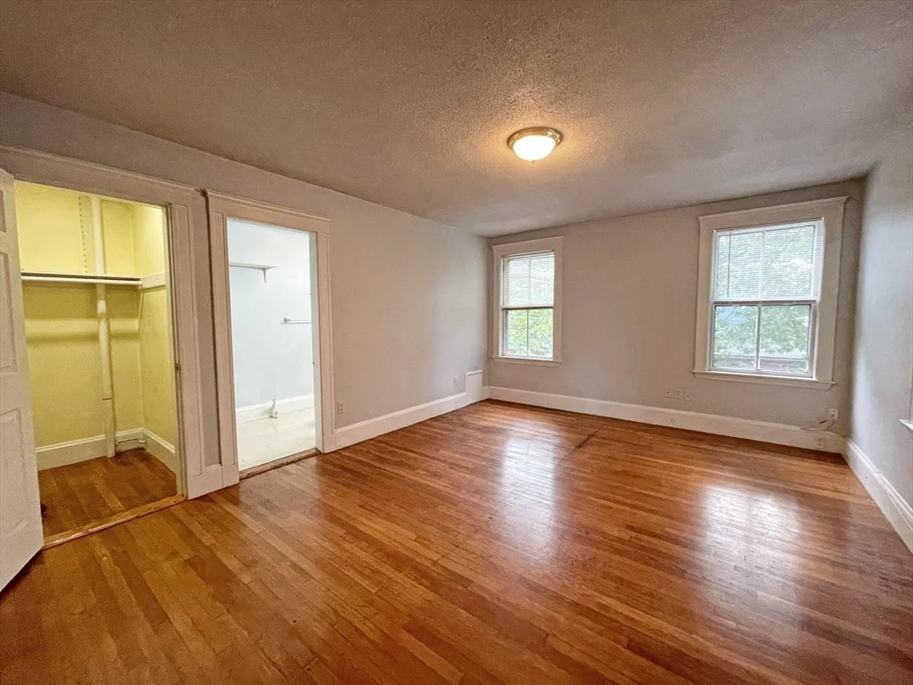 5 bed, 3 bath apartment for rent at 399 Newtonville Ave Unit 2, Newtonville — photo 14 of 24