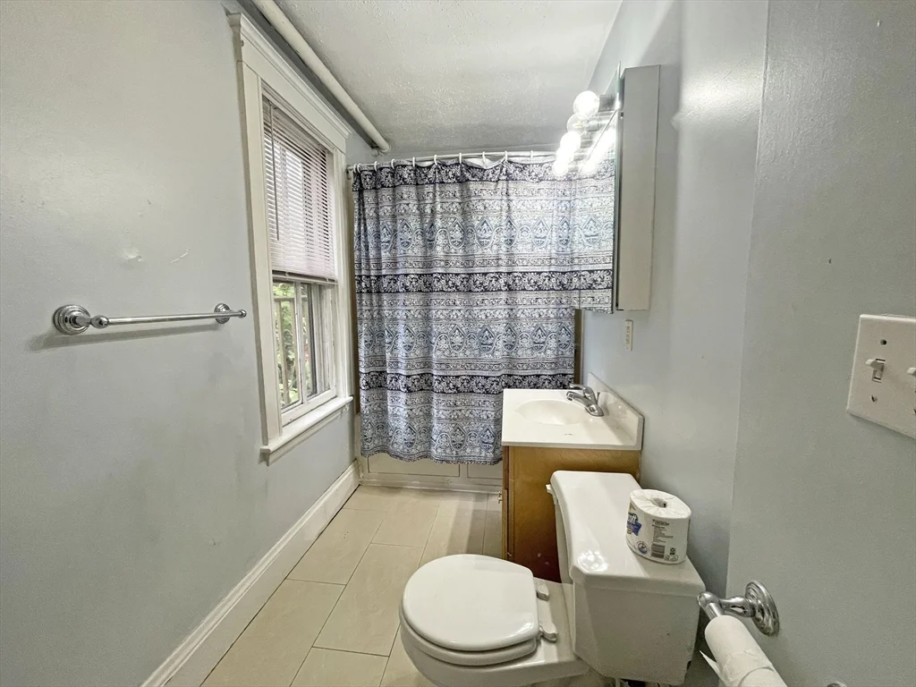 5 bed, 3 bath apartment for rent at 399 Newtonville Ave Unit 2, Newtonville — photo 15 of 24
