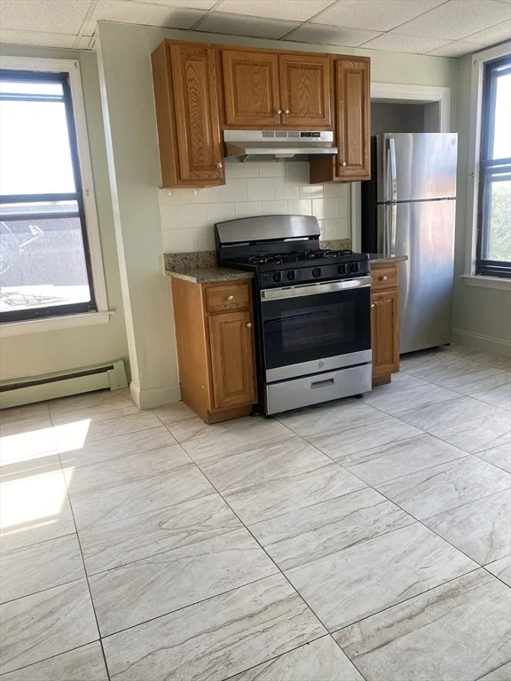 4 bed, 1 bath apartment for rent at 399 Saratoga Unit 3, East Boston — photo 11 of 11
