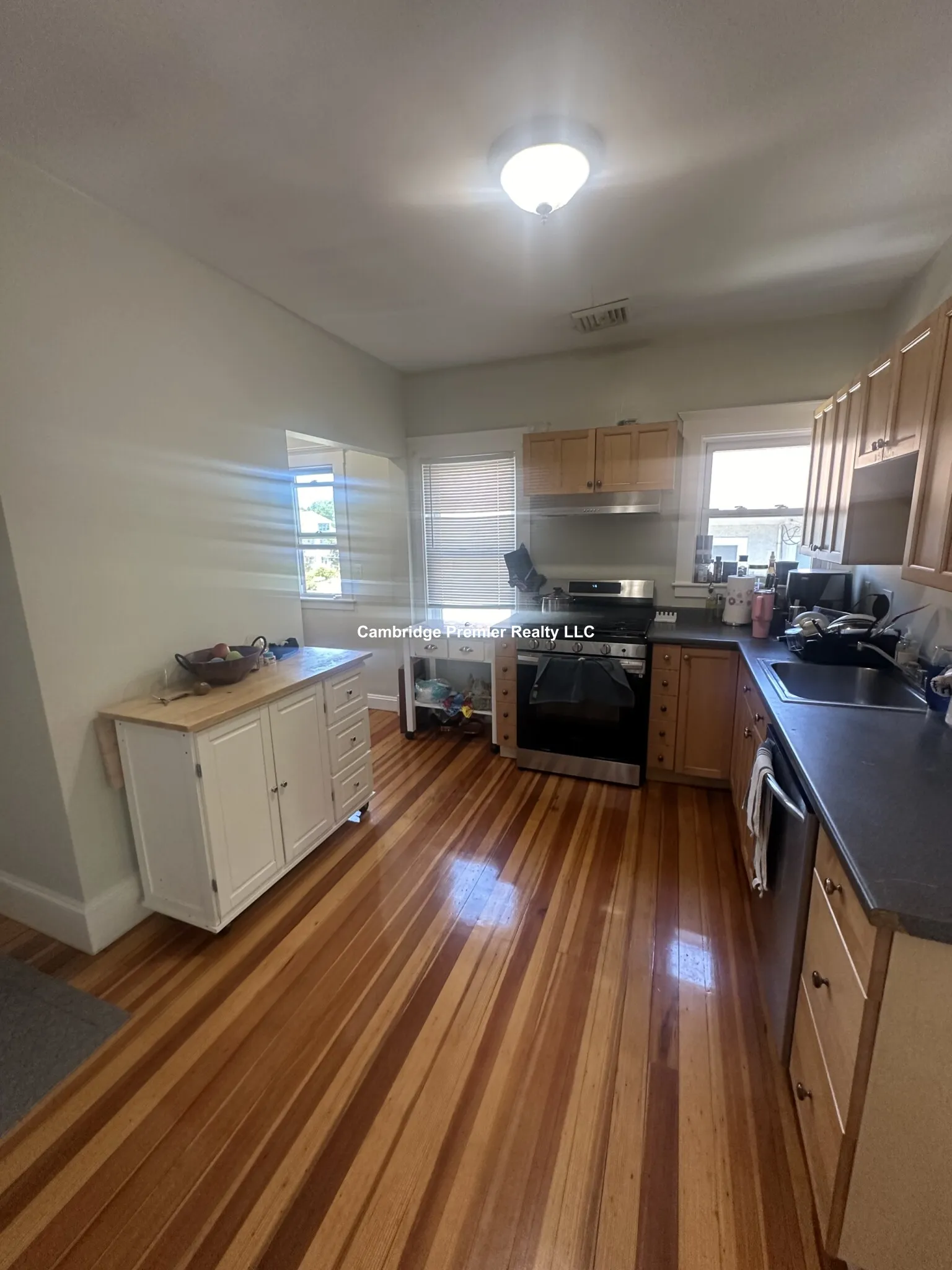 2.5 bed, 1 bath apartment for rent at 399 School St Unit 2, Watertown — photo 16 of 40