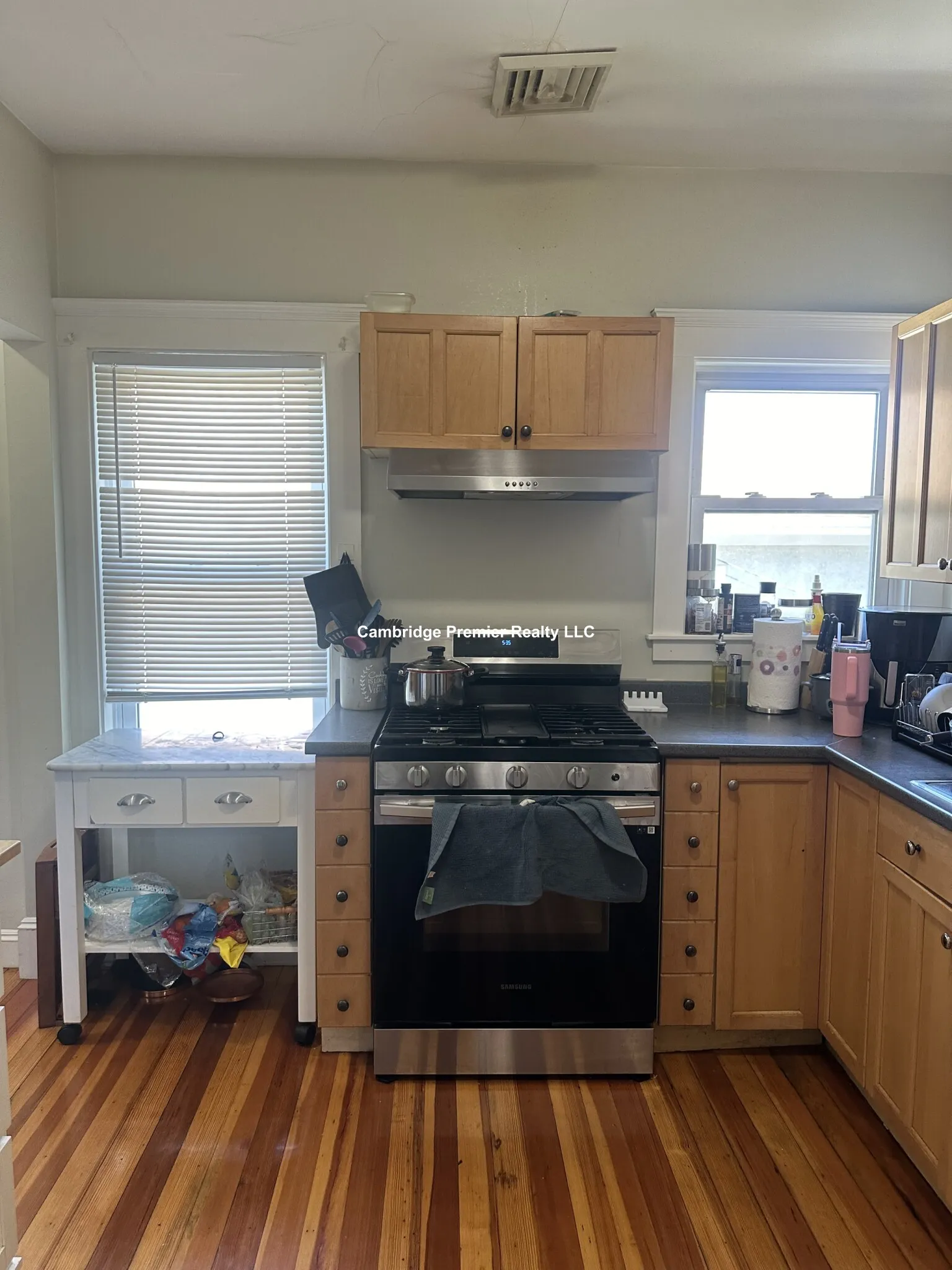 2.5 bed, 1 bath apartment for rent at 399 School St Unit 2, Watertown — photo 4 of 40