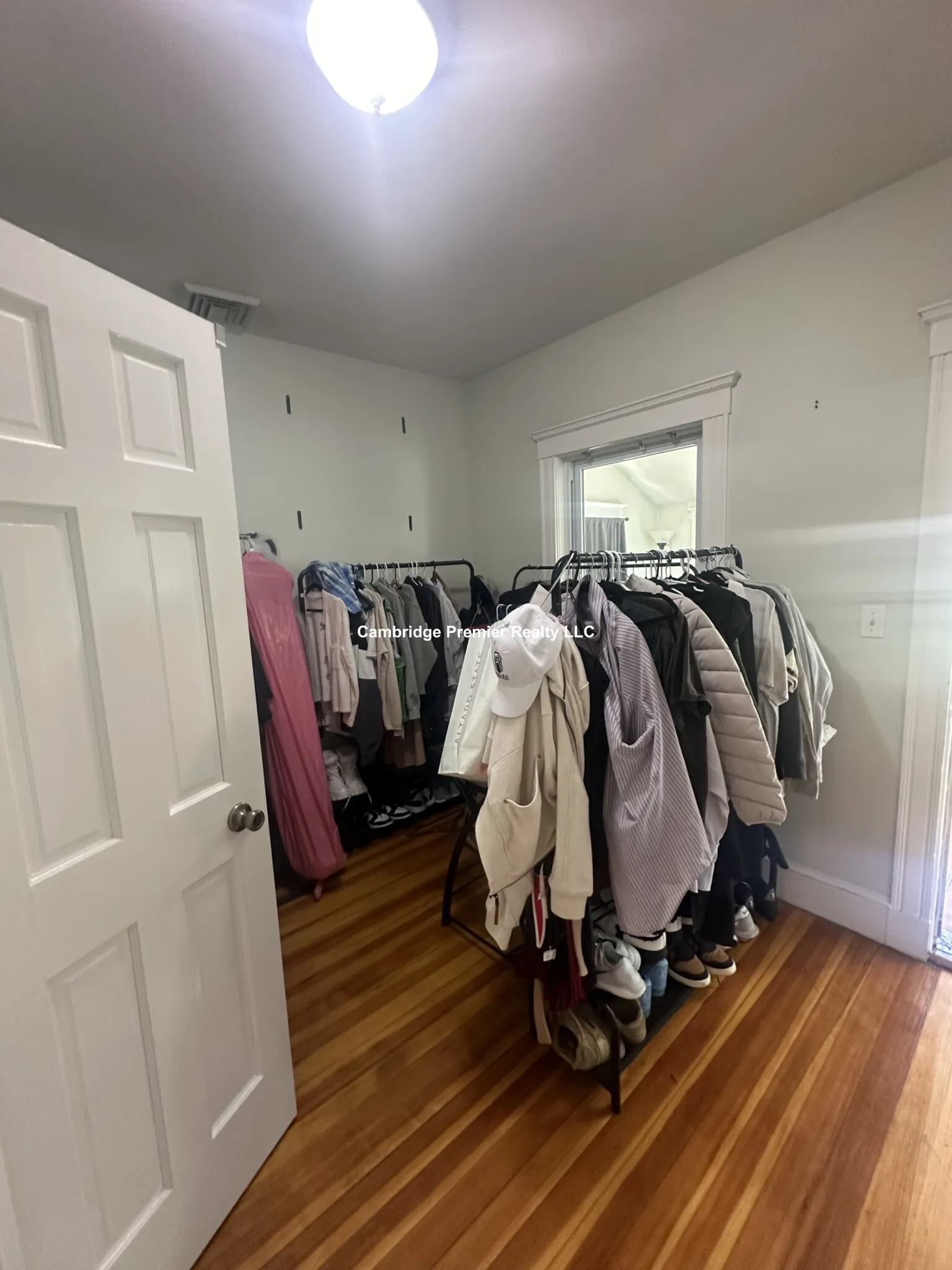 2.5 bed, 1 bath apartment for rent at 399 School St Unit 2, Watertown — photo 24 of 40
