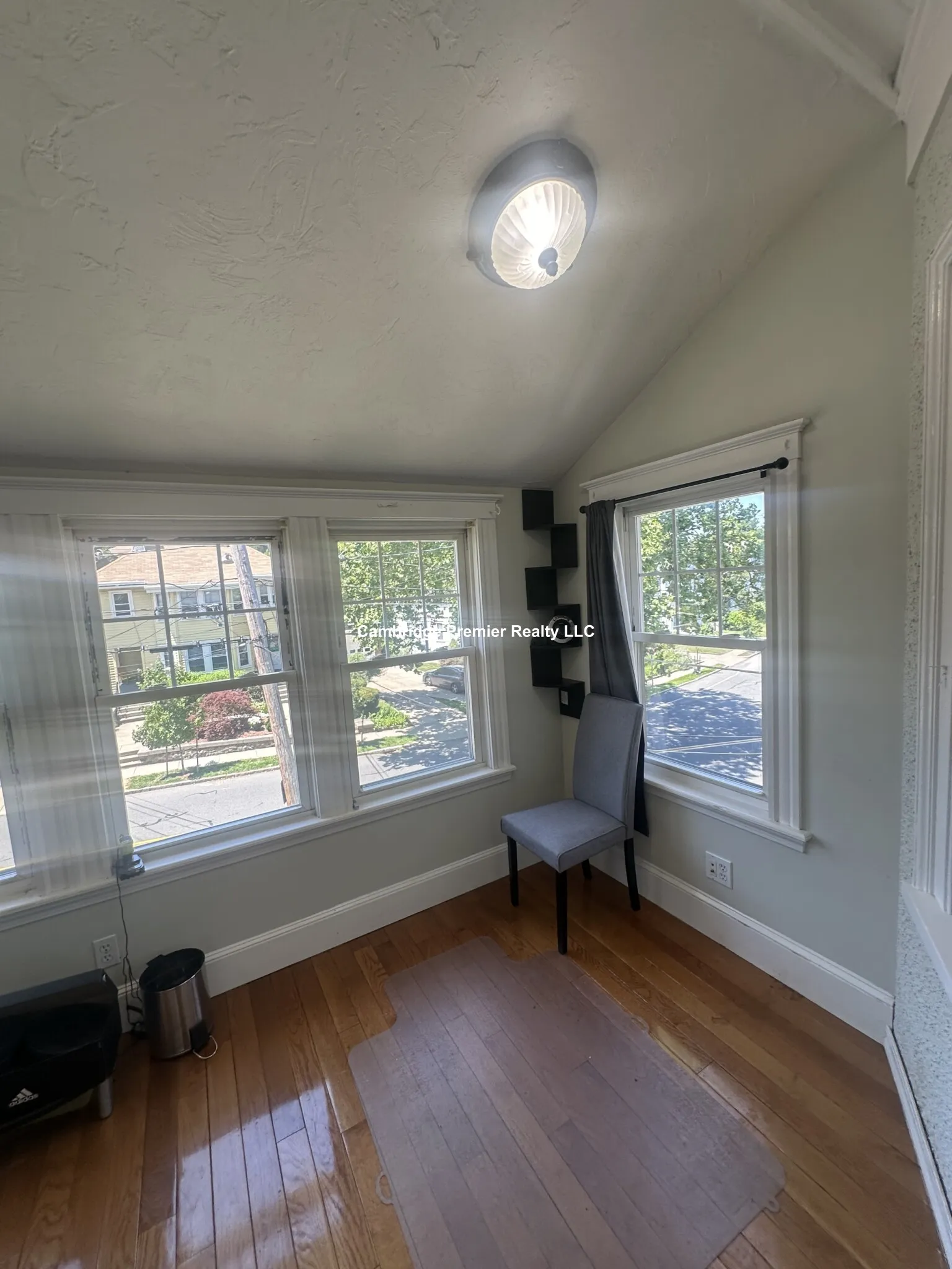 2.5 bed, 1 bath apartment for rent at 399 School St Unit 2, Watertown — photo 27 of 40
