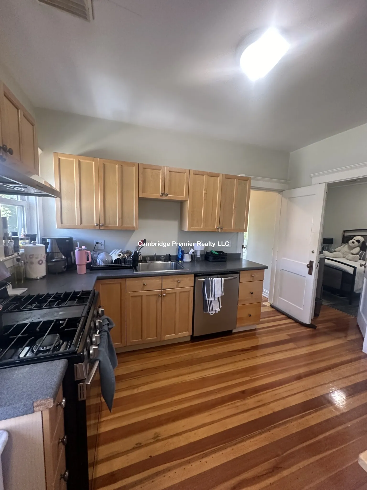 2.5 bed, 1 bath apartment for rent at 399 School St Unit 2, Watertown — photo 1 of 40