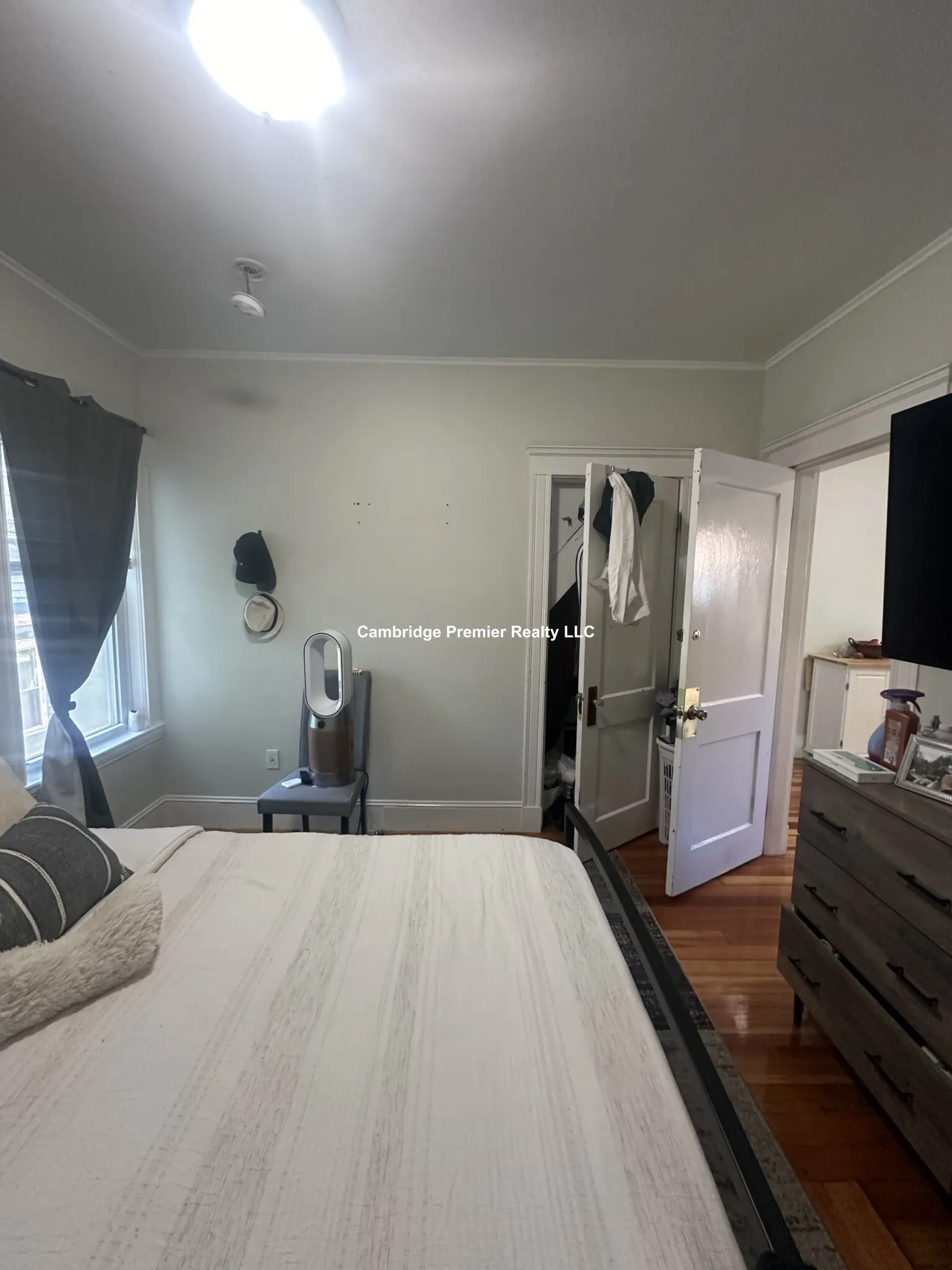 2.5 bed, 1 bath apartment for rent at 399 School St Unit 2, Watertown — photo 12 of 40