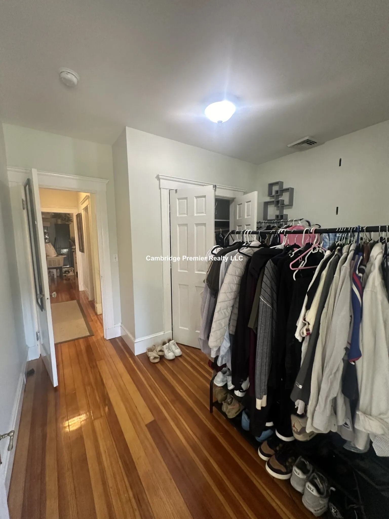 2.5 bed, 1 bath apartment for rent at 399 School St Unit 2, Watertown — photo 29 of 40