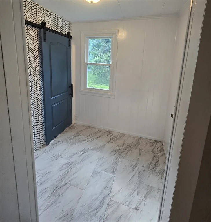 2 bed, 1 bath apartment for rent at 399 Shawsheen Ave, Wilmington — photo 2 of 32