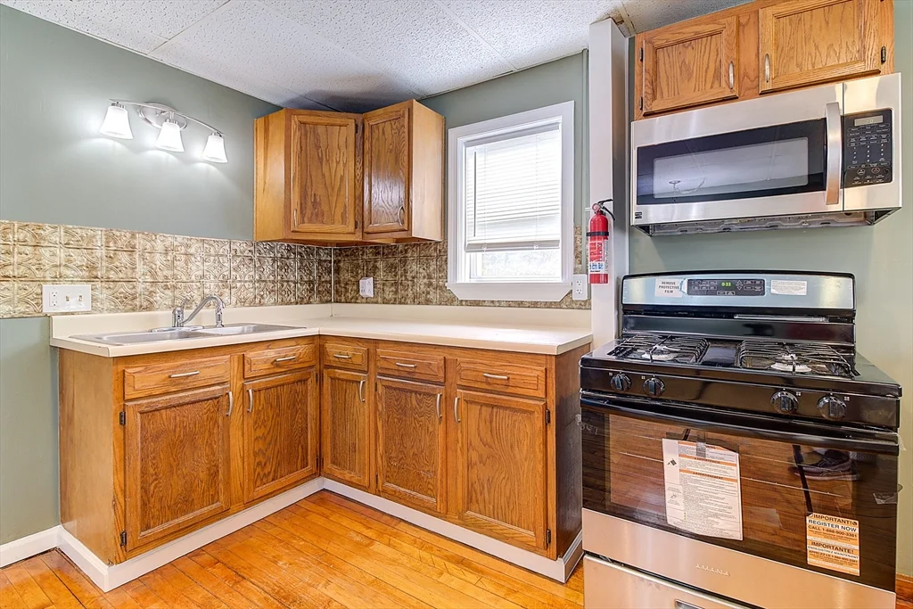 1 bed, 1 bath apartment for rent at 39a Ruggles Unit 1, Franklin — photo 8 of 18