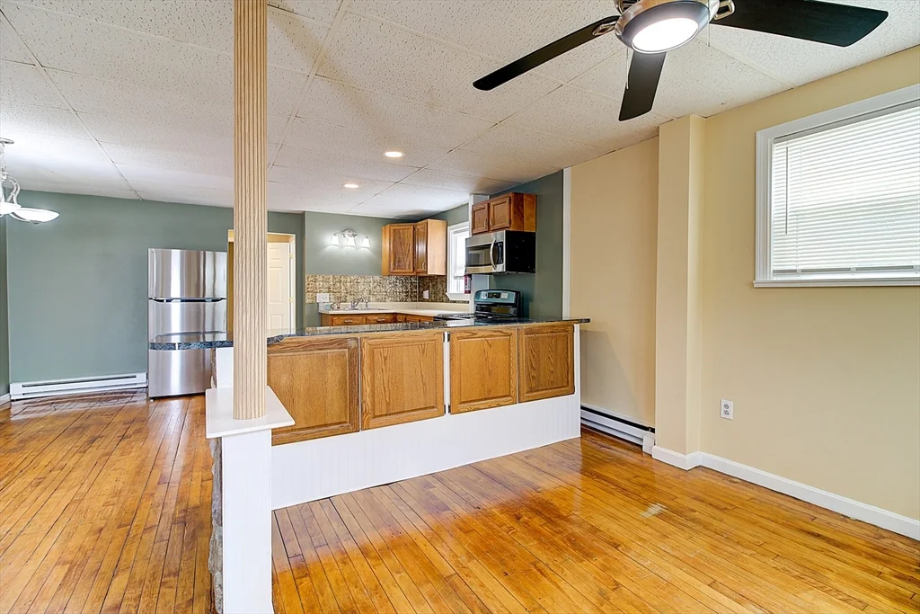 1 bed, 1 bath apartment for rent at 39a Ruggles Unit 1, Franklin — photo 4 of 18