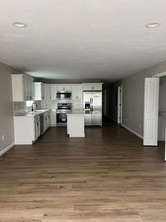 3 bed, 1 bath apartment for rent at 4 1st St Unit 1, Taunton — photo 3 of 4
