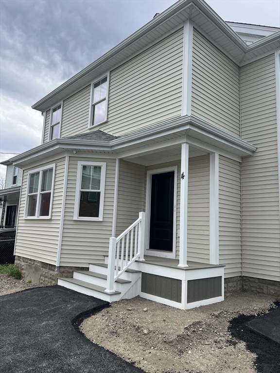 3 bed, 1 bath apartment for rent at 4 1st St Unit 1, Taunton — photo 1 of 4