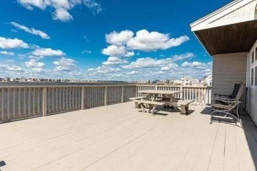 3 bed, 1 bath apartment for rent at 4 28th St Unit Weekly, Plum Island — photo 8 of 15