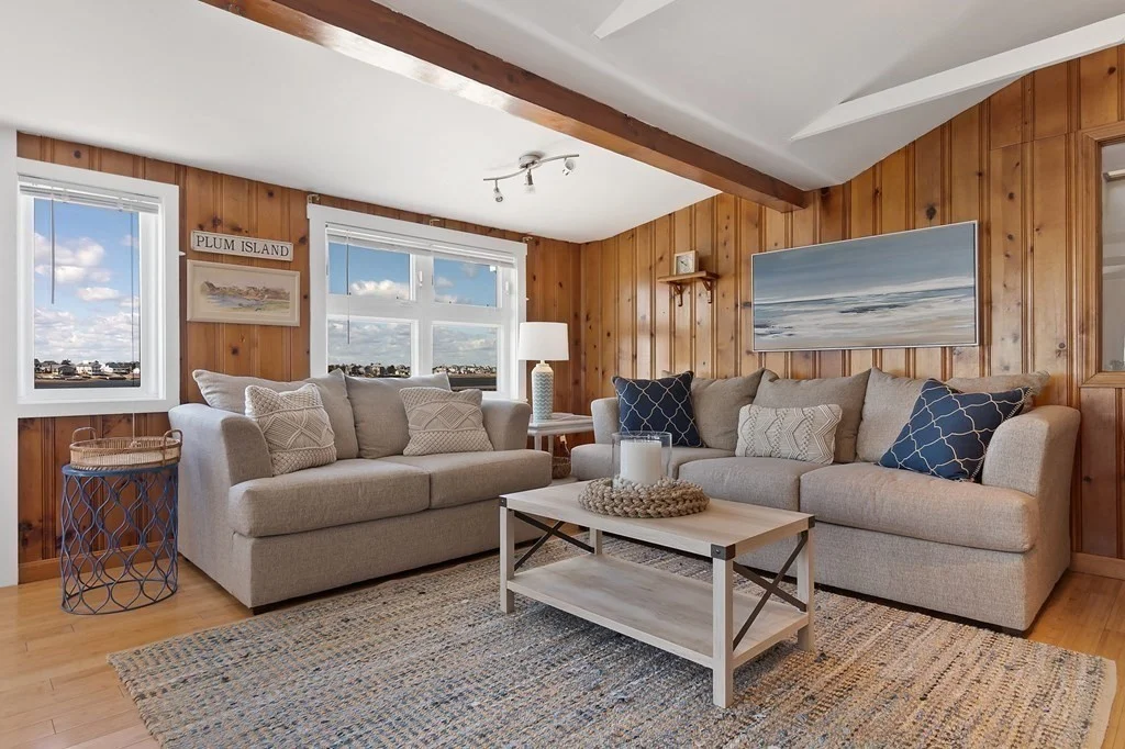 3 bed, 1 bath apartment for rent at 4 28th St Unit Weekly, Plum Island — photo 11 of 15