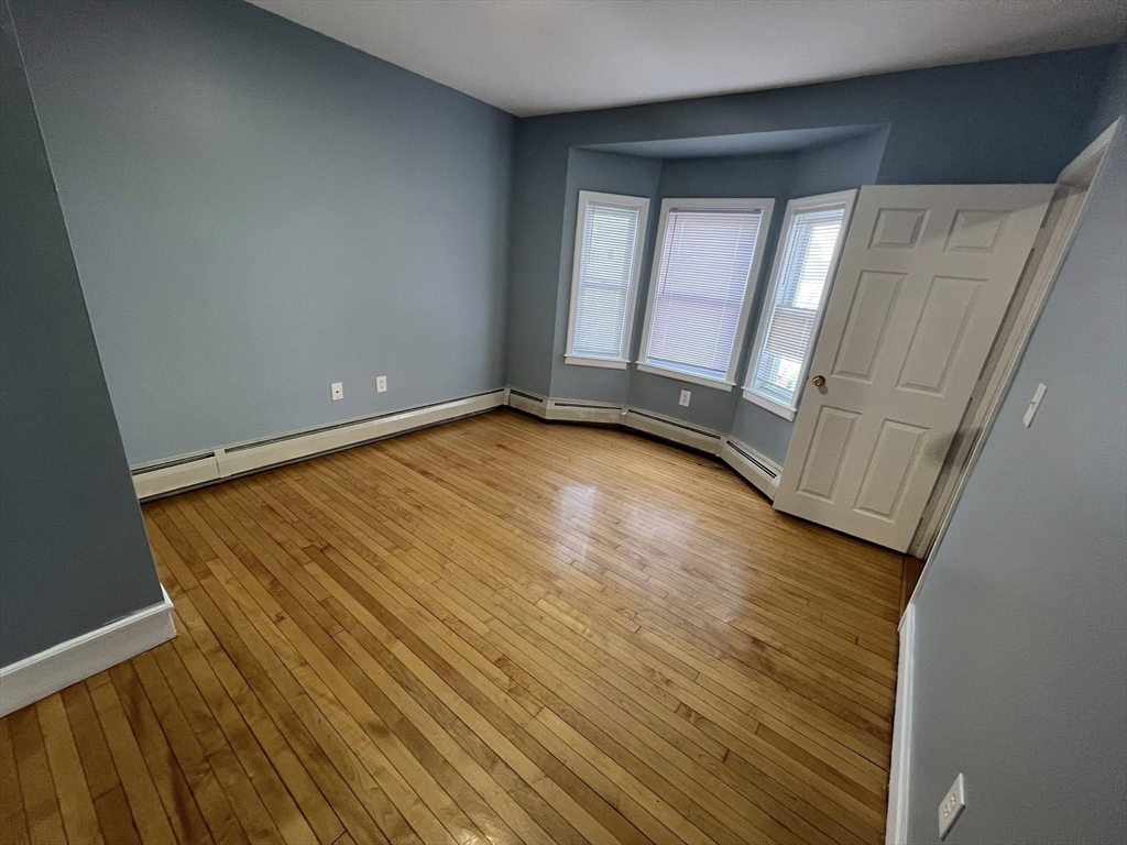 3 bed, 1 bath apartment for rent at 4-6 Greendale Rd Unit 2, Boston — photo 13 of 17
