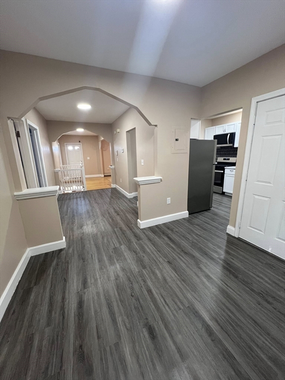 3 bed, 1 bath apartment for rent at 4-6 Greendale Rd Unit 2, Boston — photo 9 of 17