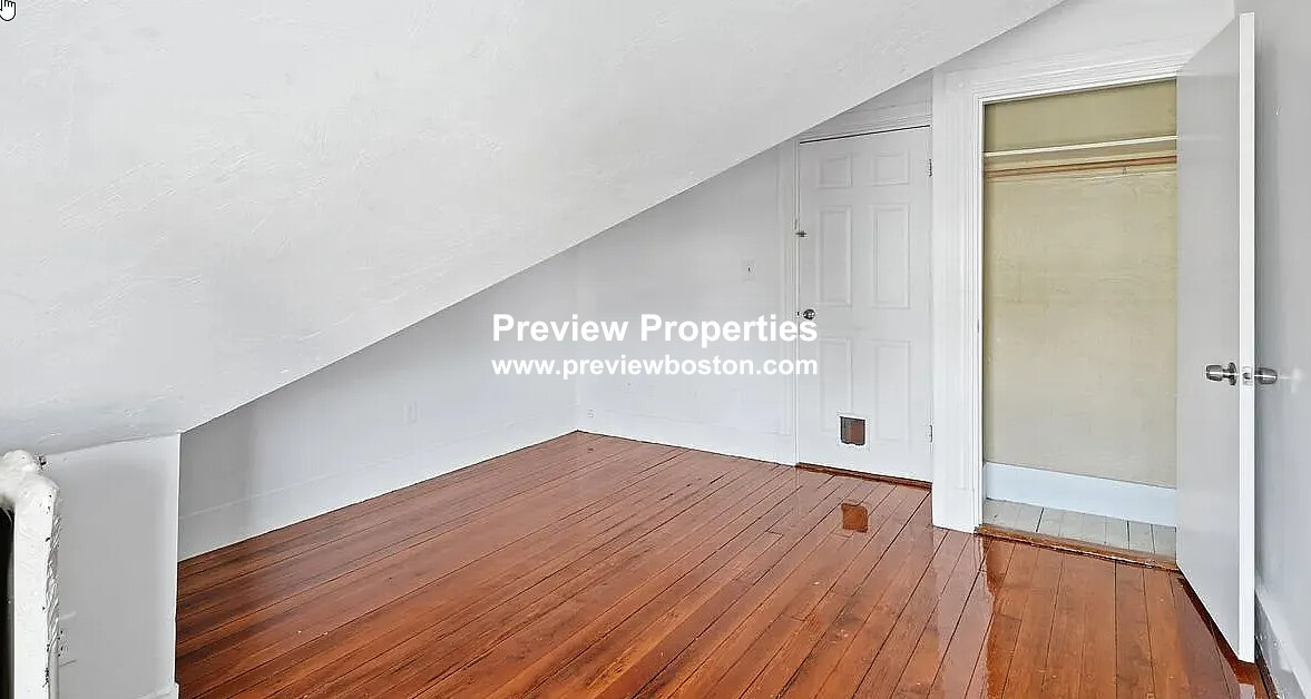 6 bed, 2 bath apartment for rent at 4-6 Haskell Unit 4P, Allston — photo 14 of 14