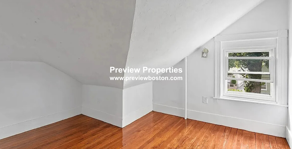 6 bed, 2 bath apartment for rent at 4-6 Haskell Unit 4P, Allston — photo 13 of 14