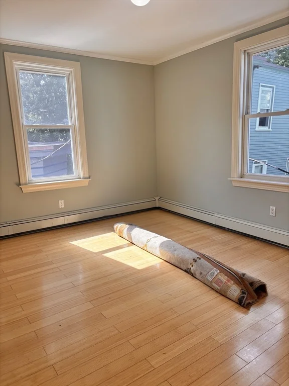 3 bed, 1 bath apartment for rent at 4-6 Stinson Ct Unit 3, Cambridgeport — photo 4 of 9
