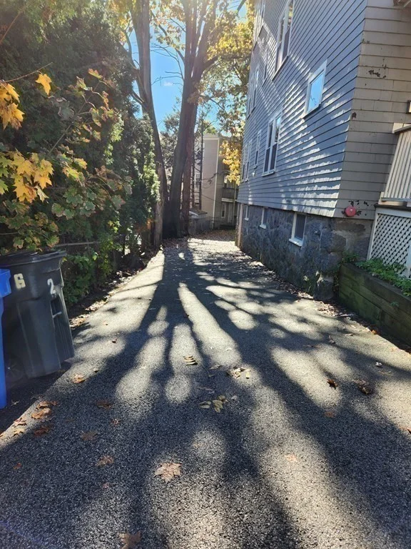 3 bed, 1 bath apartment for rent at 4 6 Sunnyside St Unit 1, Hyde Park — photo 24 of 24