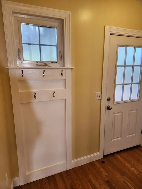 3 bed, 1 bath apartment for rent at 4 6 Sunnyside St Unit 1, Hyde Park — photo 19 of 24
