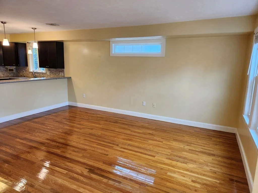 3 bed, 1 bath apartment for rent at 4-6 Sunnyside St Unit 3, Hyde Park — photo 5 of 18