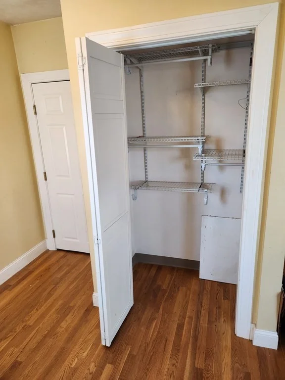 3 bed, 1 bath apartment for rent at 4-6 Sunnyside St Unit 3, Hyde Park — photo 7 of 18