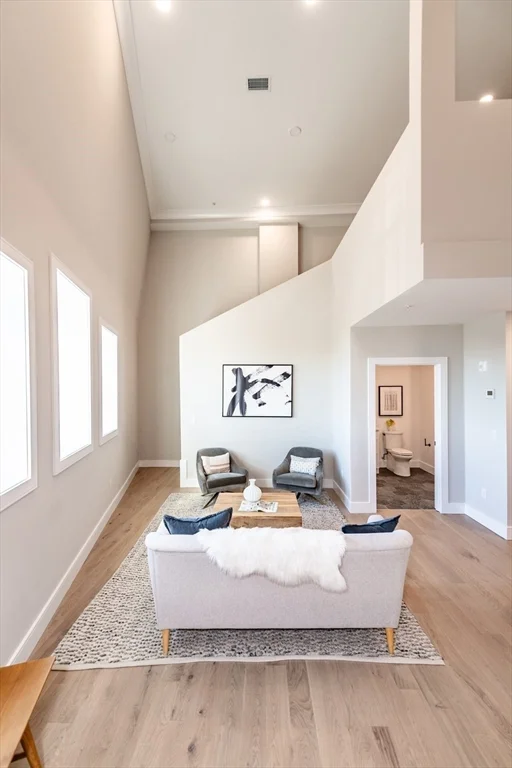 2 bed, 2 bath apartment for rent at 4-8 Frankin St Unit 403, Allston — photo 3 of 16