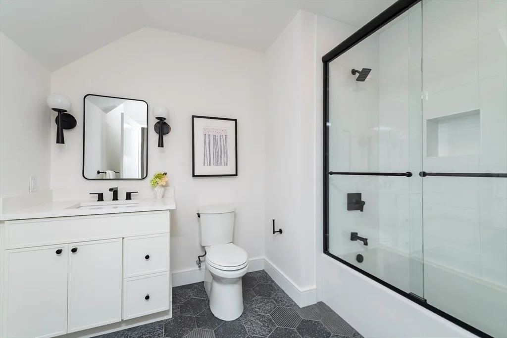 2 bed, 2 bath apartment for rent at 4-8 Frankin St Unit 403, Allston — photo 9 of 16