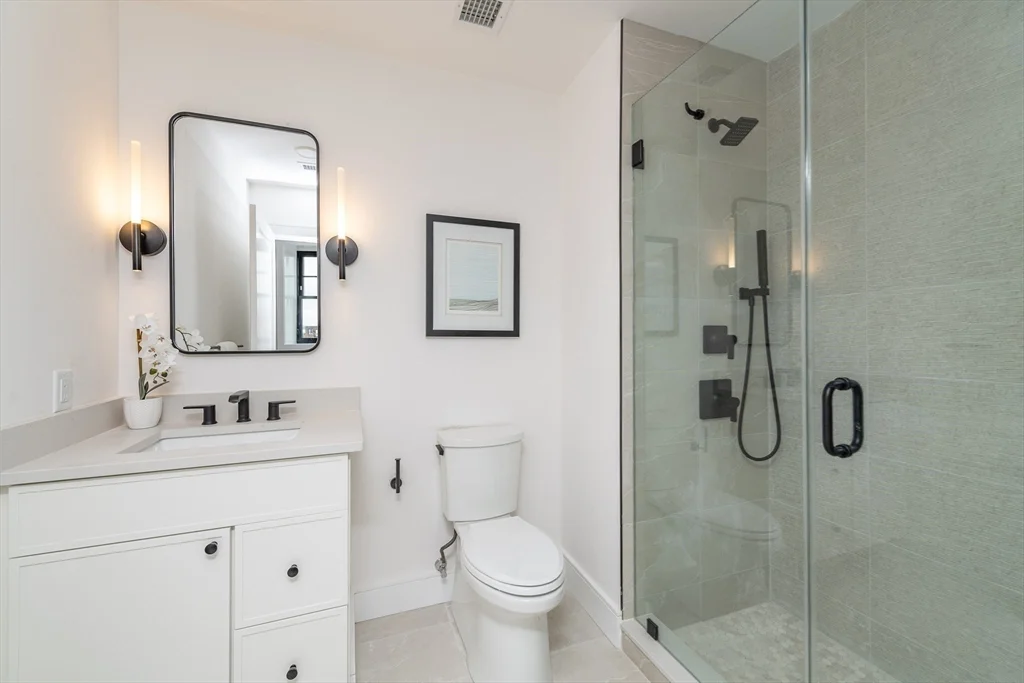 2 bed, 2 bath apartment for rent at 4-8 Frankin St Unit 403, Allston — photo 11 of 16