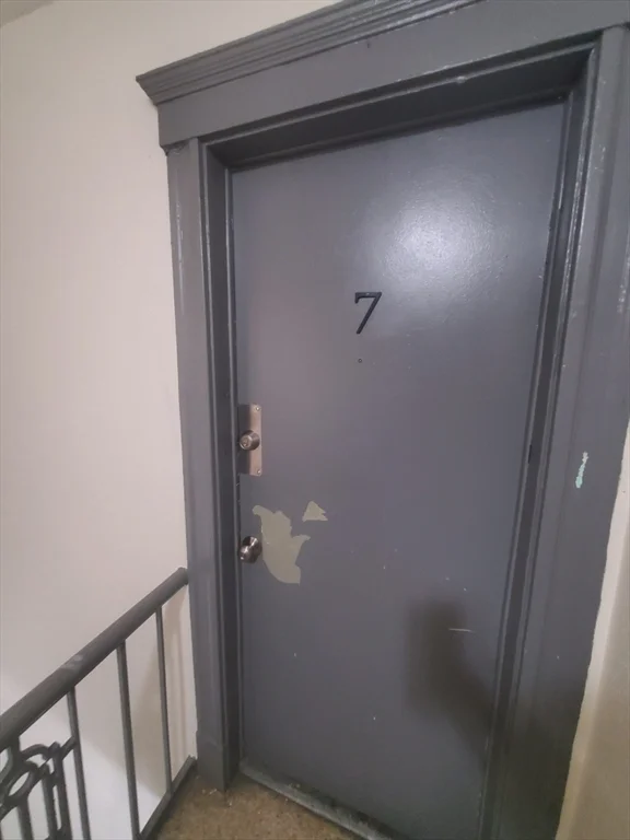 3 bed, 1 bath apartment for rent at 4 Abbotsford Unit 7, Dorchester — photo 15 of 16